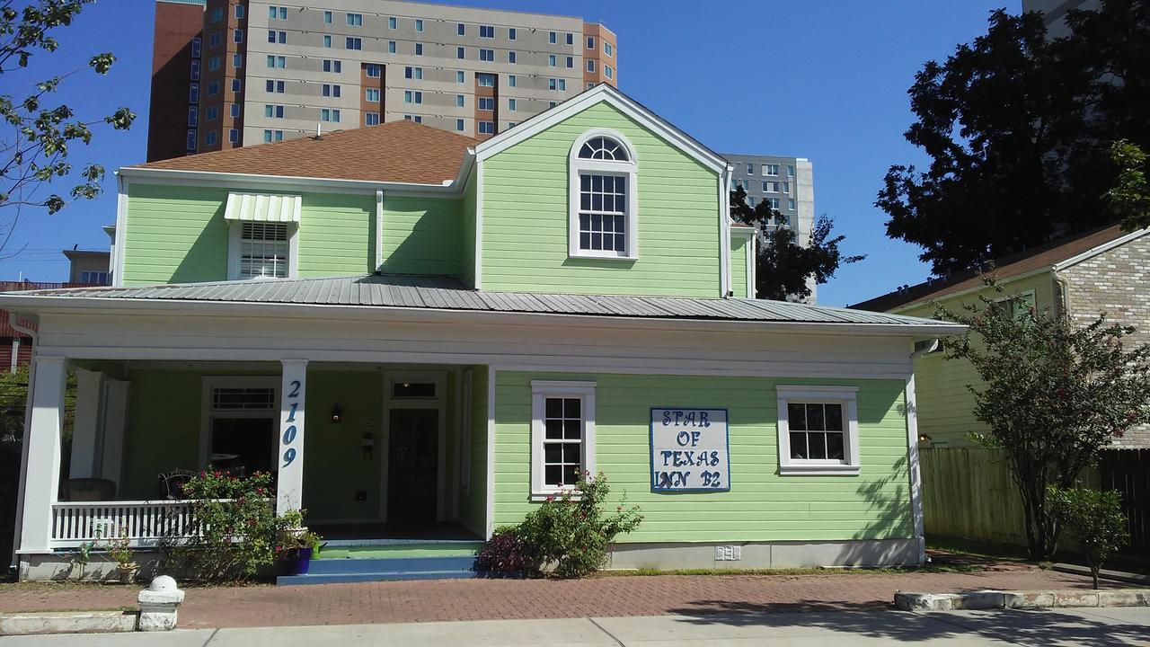 Star Of Texas Inn Building Two Остин Экстерьер фото